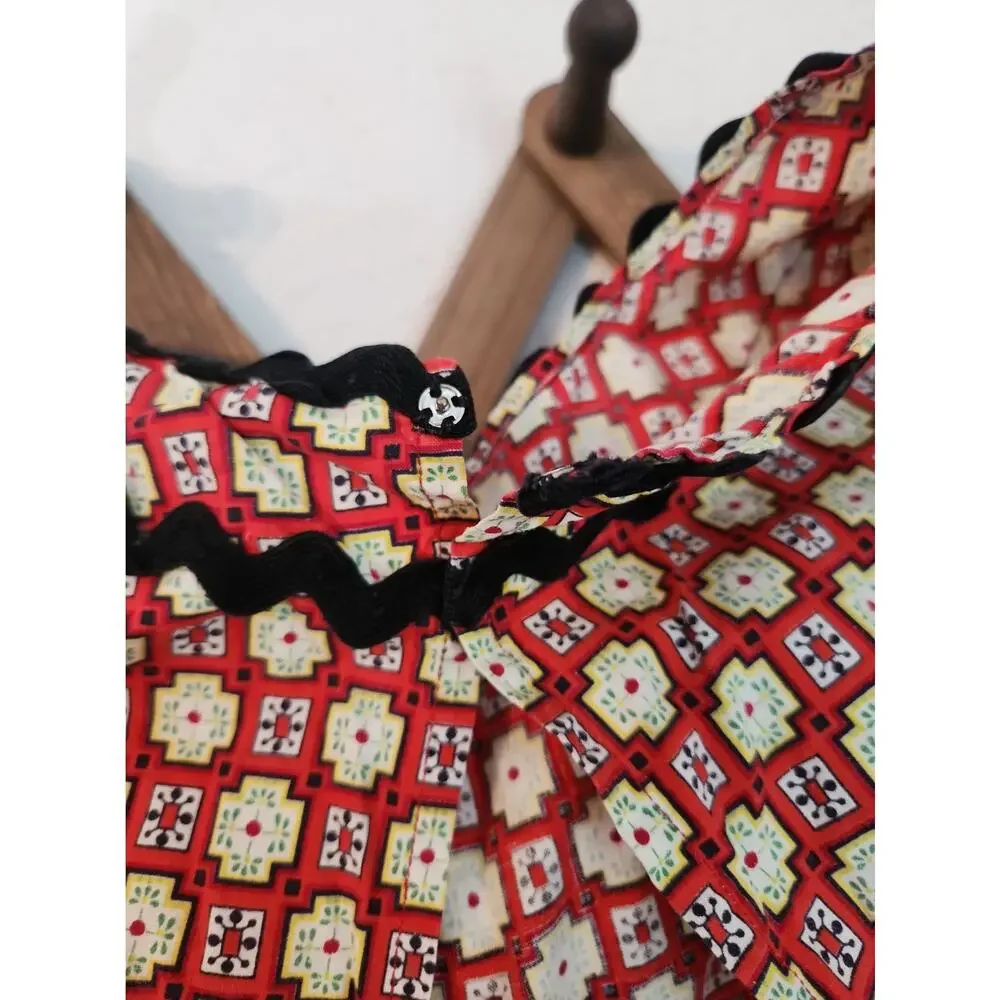Vintage Handmade Womens Full Apron Red Geometric Print Black Ric Rac Pockets